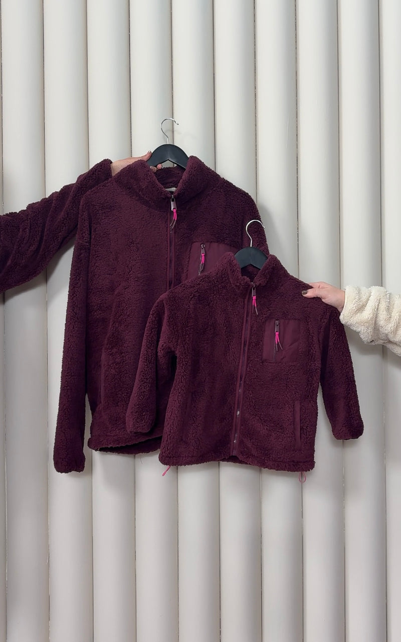 MINI TEDDY FLEECE ZIP JACKET IN CHERRY COLA