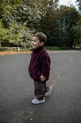 MINI TEDDY FLEECE ZIP JACKET IN CHERRY COLA